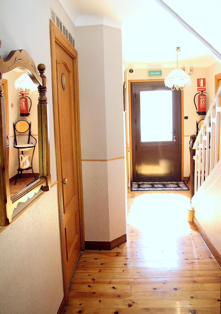 Hostal Fonda Prat Puigcerdà Eksteriør bilde